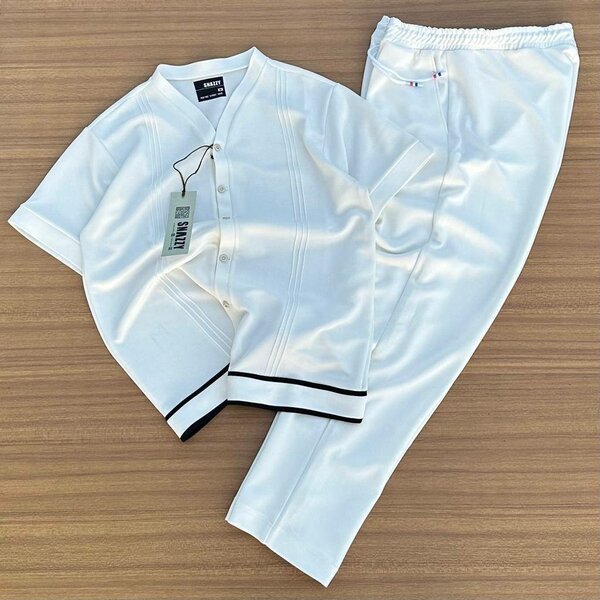 EXECUTIVE MEN TOP AND DOWN