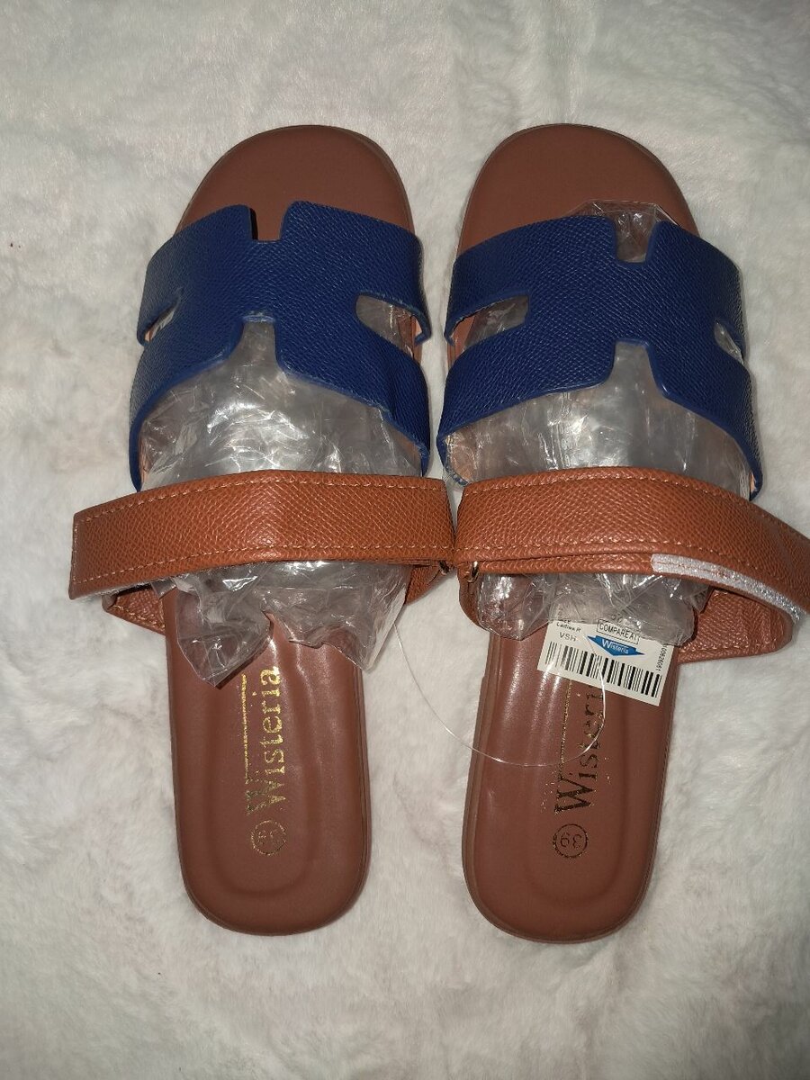 Sandales colorées en cuir