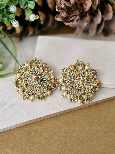 Ladies earring
