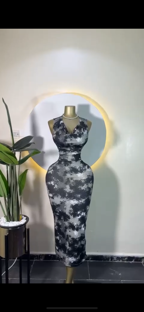 Robe élégante sans manches