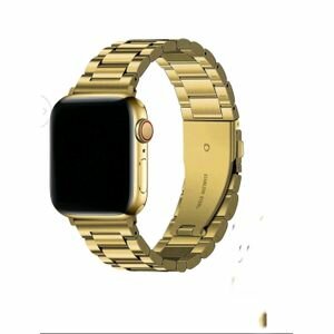 Montre connectée avec bracelet doré