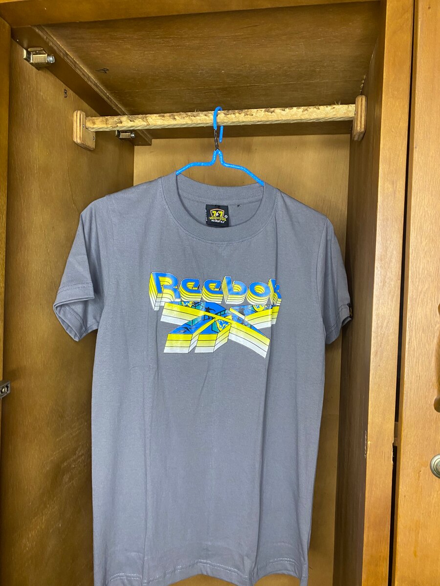 T-shirts graphiques tendance