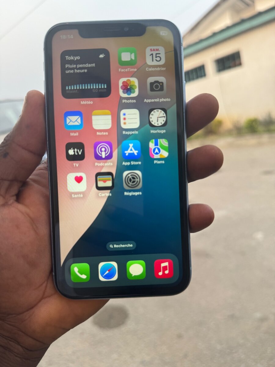iPhone XR 64gb ( vendu avec reçu