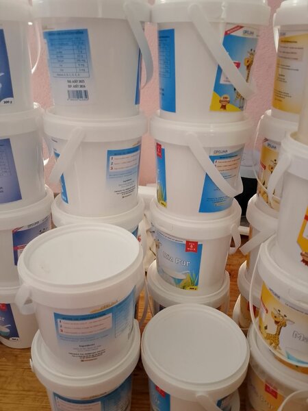 Formule lactée pour bébé en poudre