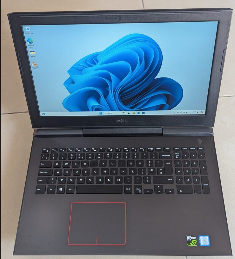 *EXCELLENT CONDITION DELL INSPIRON GAMING 7577