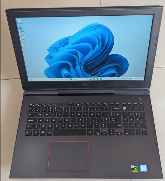 *EXCELLENT CONDITION DELL INSPIRON GAMING 7577