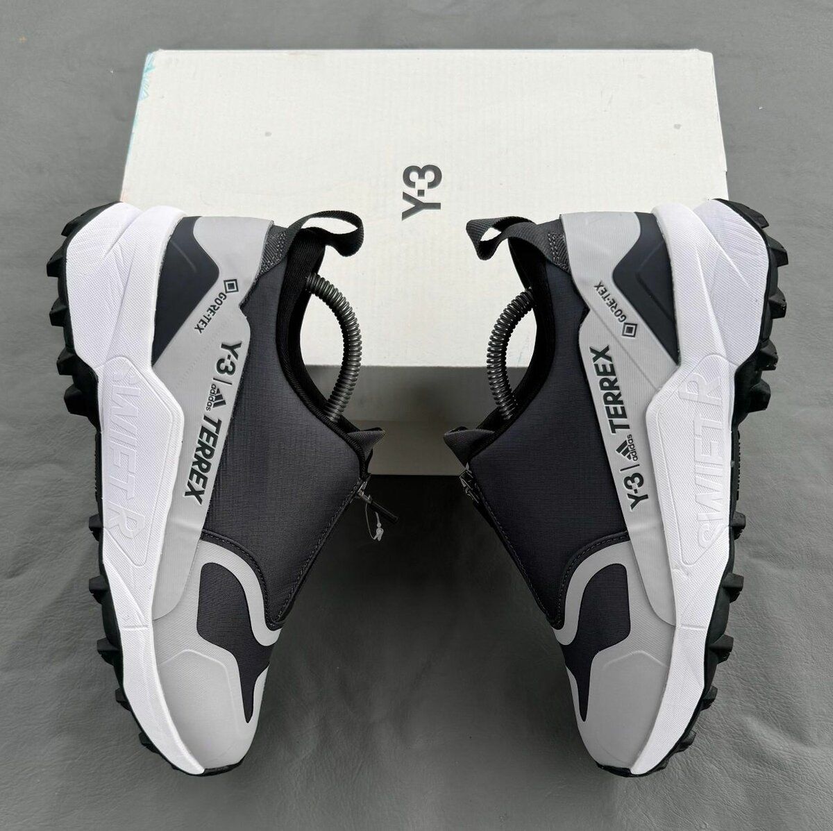 Chaussures sport Y-3 Terrex