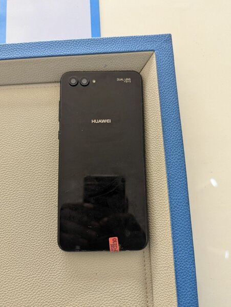 Huawei Nova 2s 256giga_8giga Ram