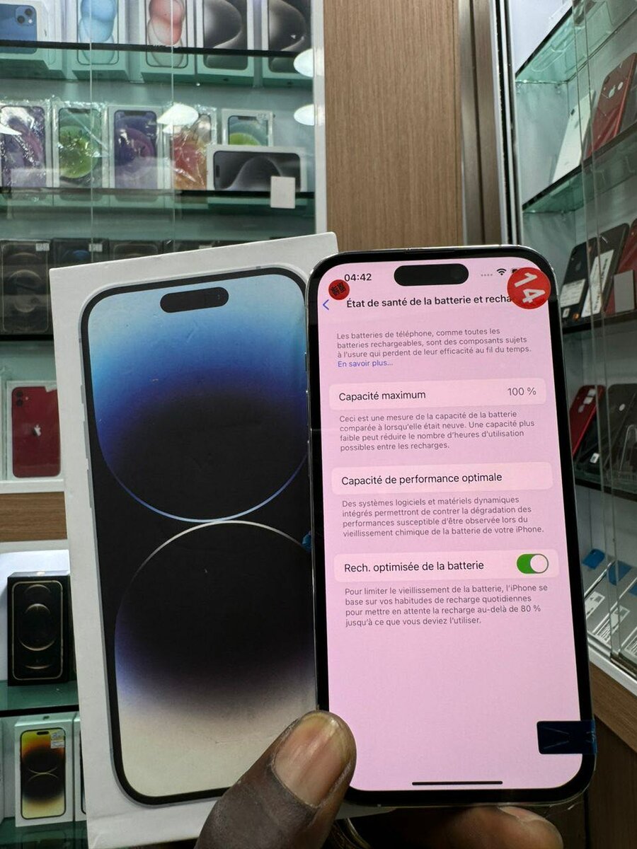 14 Pro 128giga avec carton zo