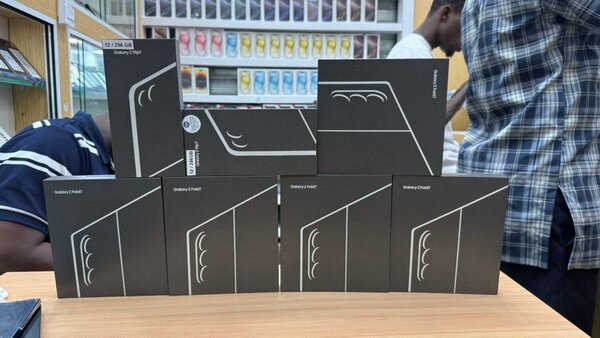 *SAMSUNG GALAXY Z FOLD 7 256G