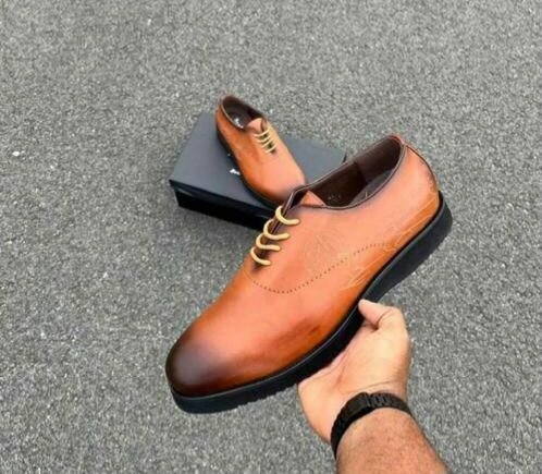 Chaussures  en cuir élégant