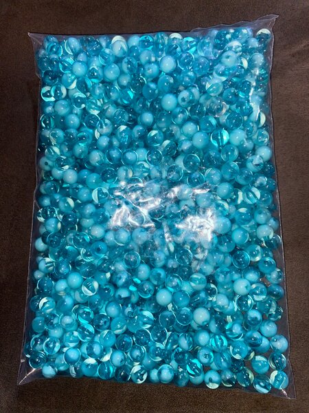 Grand paquet de perles bleu