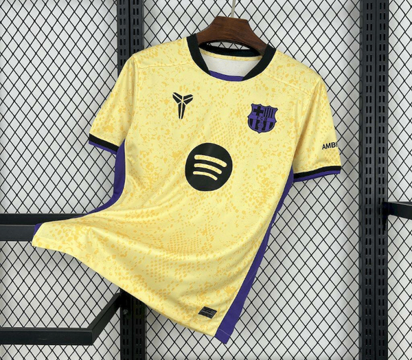 Maillot de football jaune