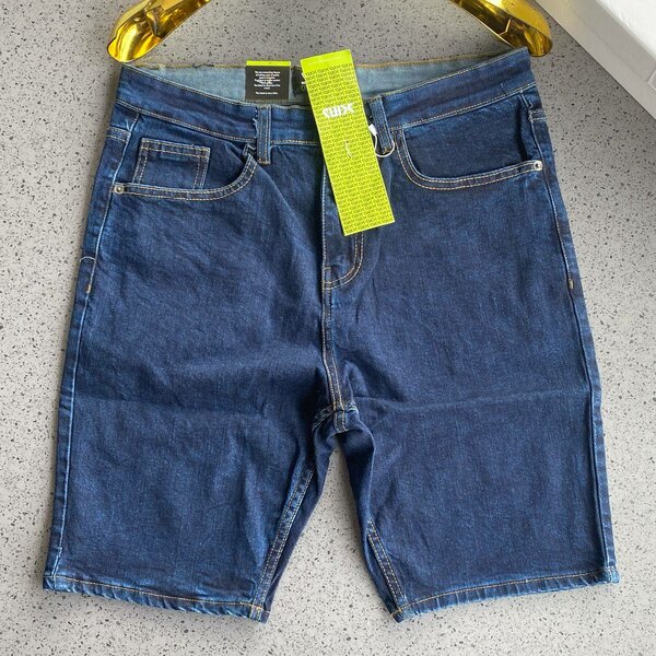 SHORT JEANS