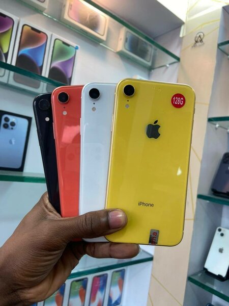iPhone XR - Couleurs Vives