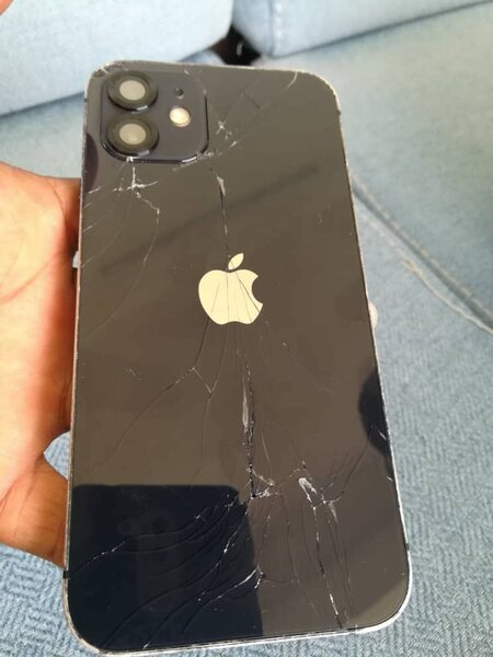 iPhone 12 simple doccasion