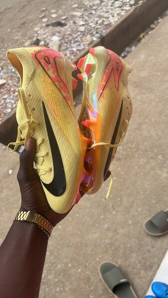 Chaussures de Football Dynamiques