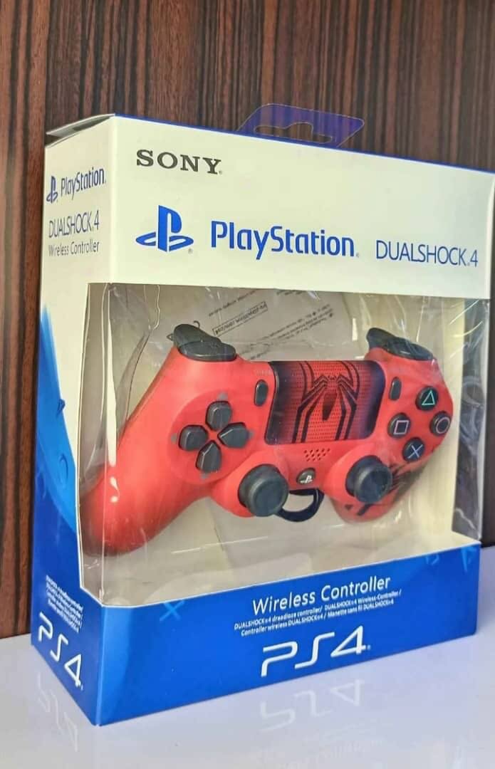 Manette ps4 neuve et scellée