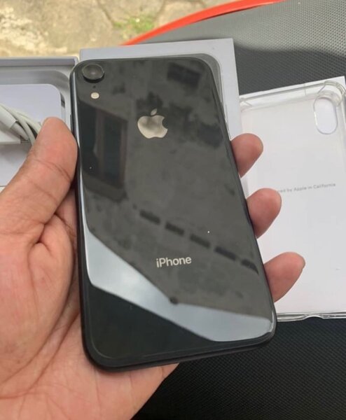 iPhone XR Black