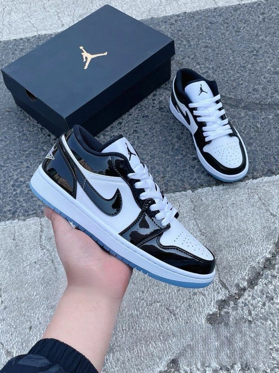 JORDAN 1 LOW NOIR BLANC
