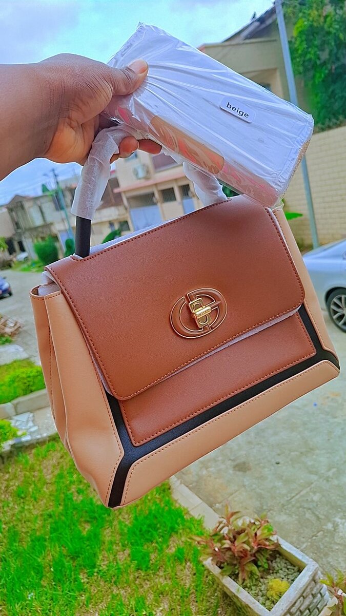 Sac à main élégant femme