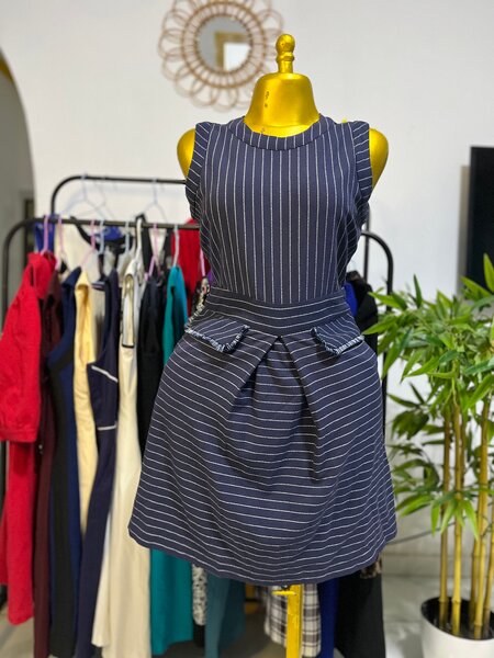 Robe rayée élégante femme