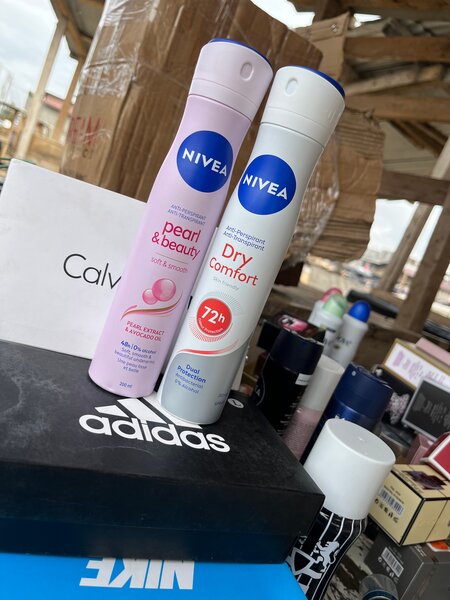 Déodorant Nivea et Dove