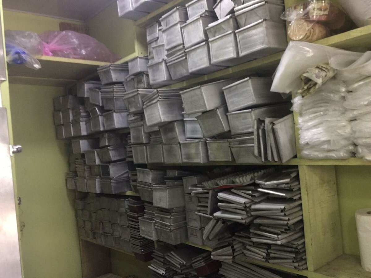 Baking oven,coldroom,gas cylinder and baking accessories