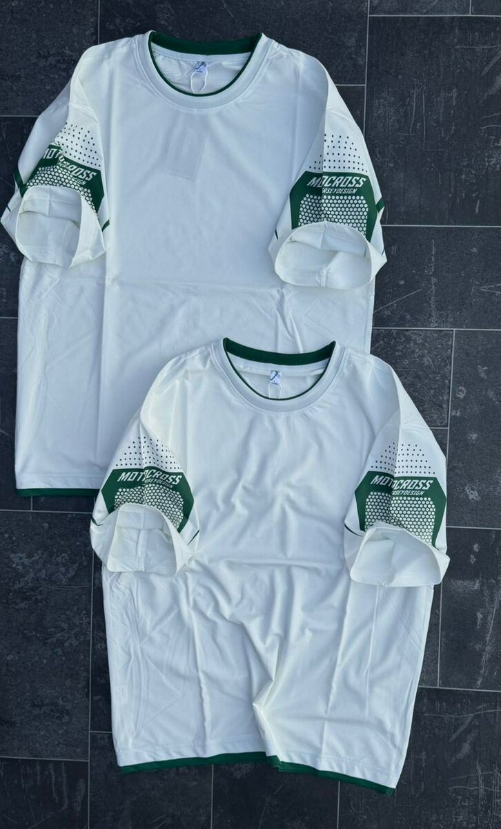 T-shirts blancs sportifs