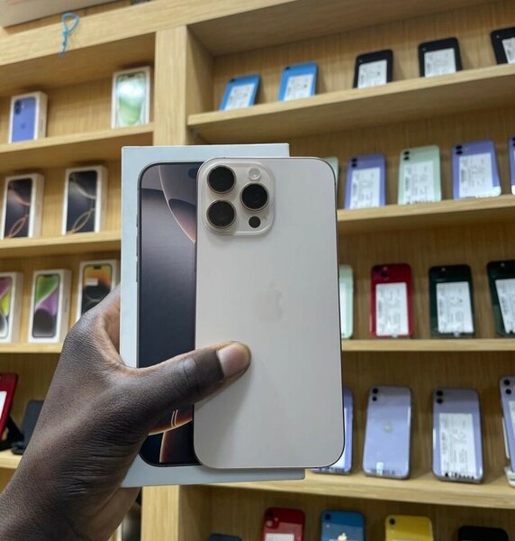 iPhone 16 Pro Max Blanc 256Go