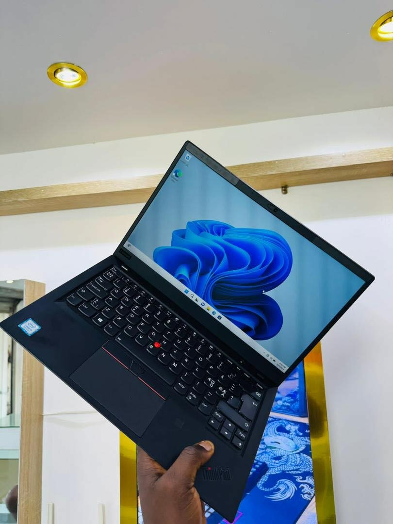 LENOVO X1 CARBON GEN 6