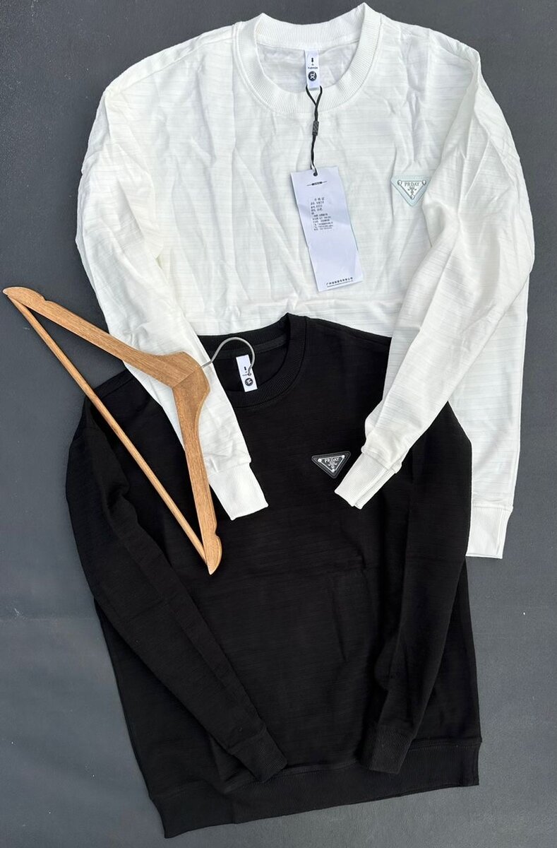 Pulls rayés et unis élégants