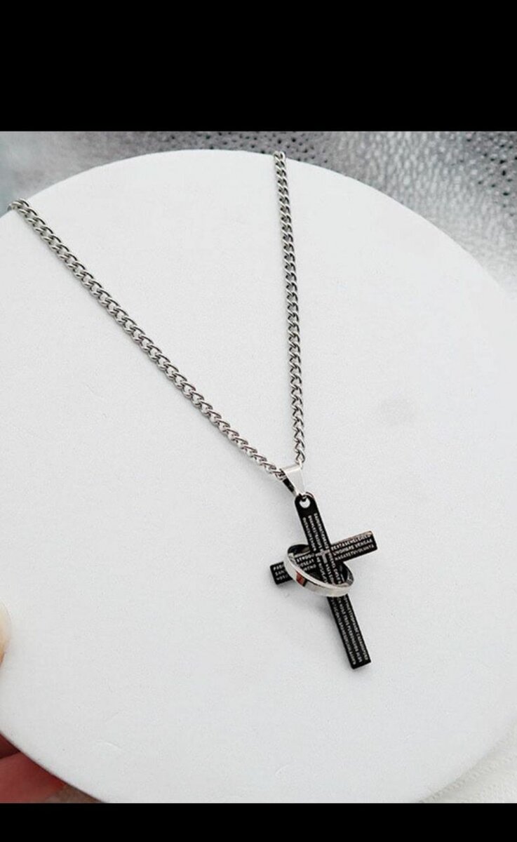 Collier croix en acier inoxydable
