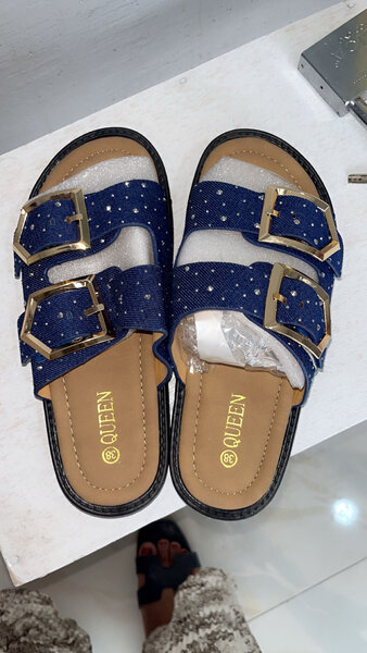 Sandales en denim tendance