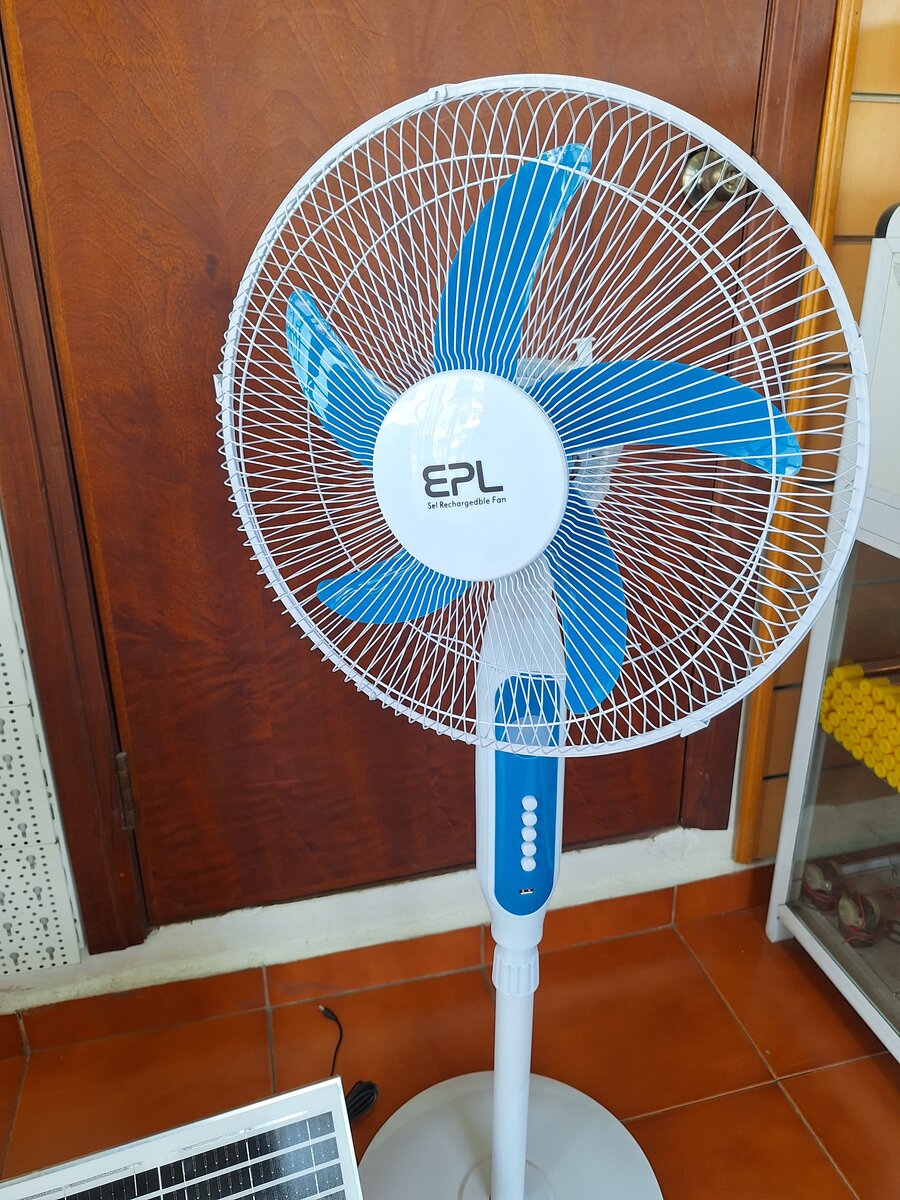 Solar Rechargeable Fan