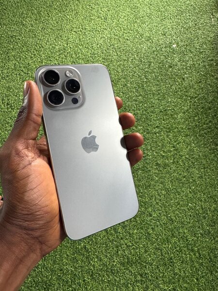 iPhone 15 Pro Max 512gb