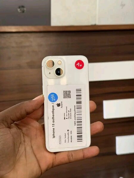 iPhone 13 Blanc 256GB