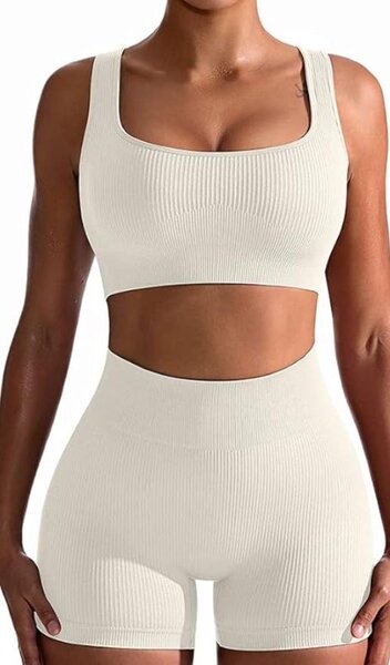 Ensemble sport femme tendance