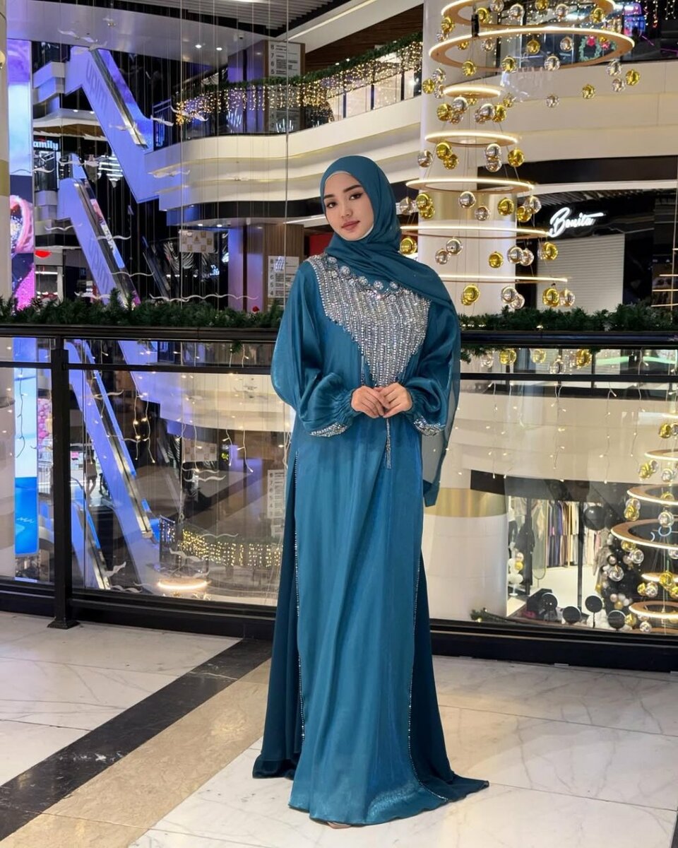 Вечерняя платья с бисирами, ручная работа