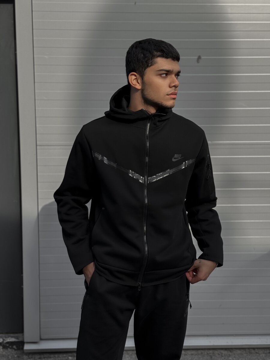 Двойка Nike Tech fleece