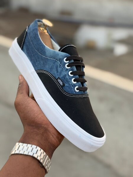 Baskets en denim et toile