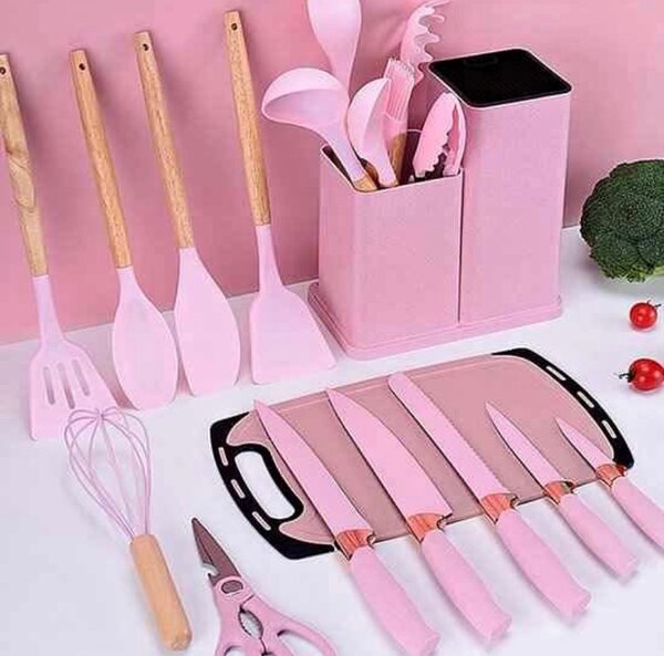 Ensemble d'ustensiles de cuisine rose