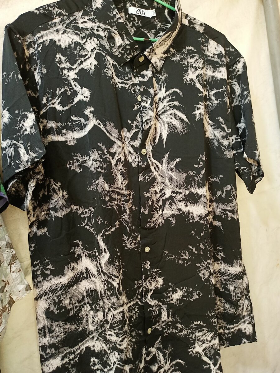 Men's shirt