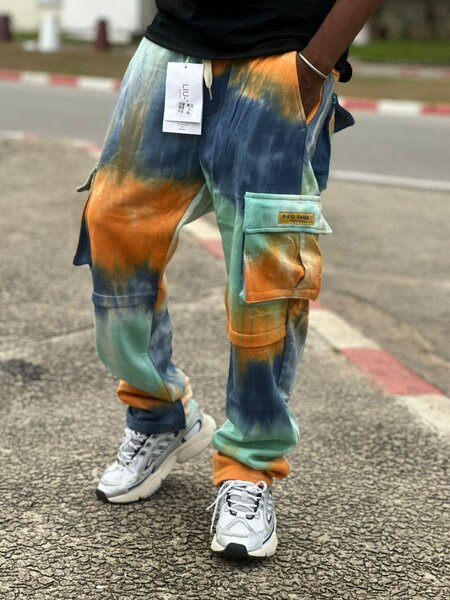 Pantalons cargo tie-dye tendance