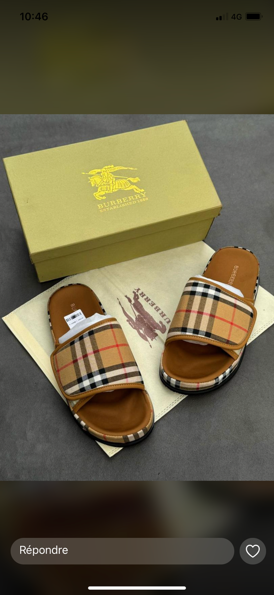 Mules à carreaux élégantes