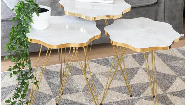 Coffee tables and corner tables