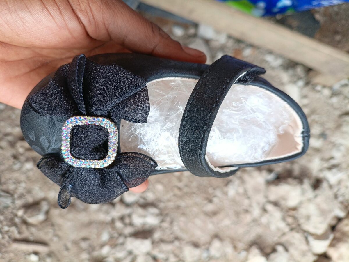 Ballerines noir bébé élégantes