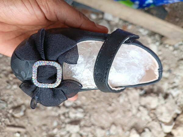 Ballerines noir bébé élégantes