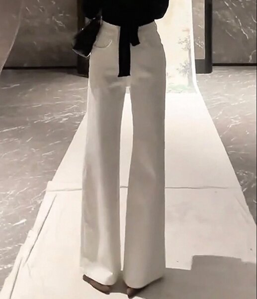 Белые брюки джинсы размер S, новый с этикеткой