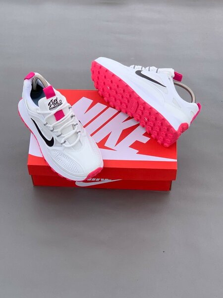 Nike Baskets Blanches Femme